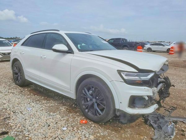 2021 AUDI Q8