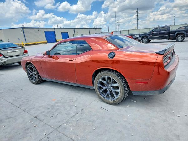 2021 DODGE CHALLENGER SXT