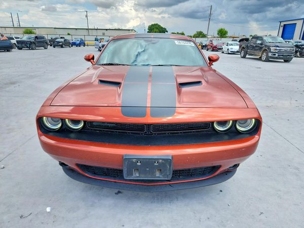 2021 DODGE CHALLENGER SXT