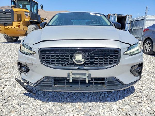 2024 VOLVO S60 Plus Dark