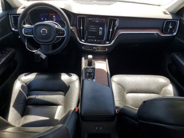 2024 VOLVO S60 Plus Dark