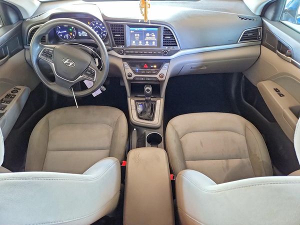 2017 HYUNDAI ELANTRA