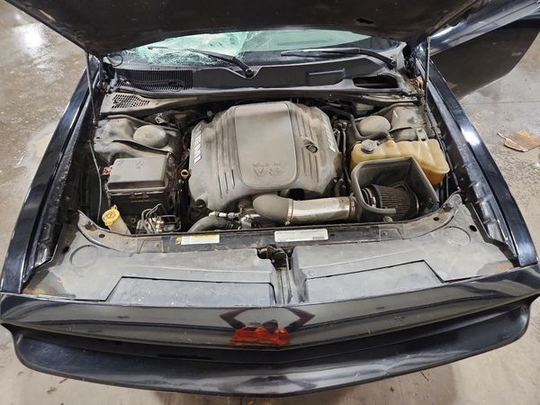 2012 DODGE CHALLENGER R/T — Engine bay