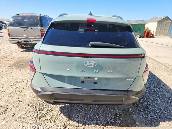 2024 HYUNDAI KONA SE