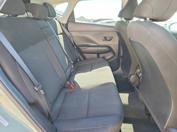 2024 HYUNDAI KONA SE