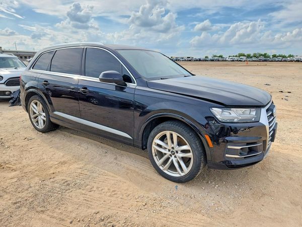 2017 AUDI Q7 quattro Prestige