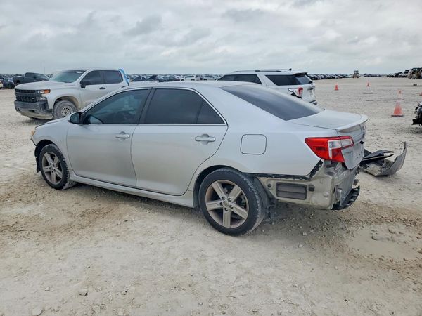 2013 TOYOTA CAMRY