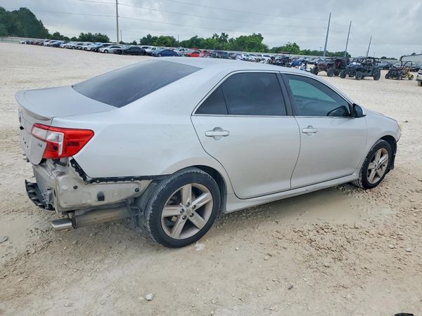 2013 TOYOTA CAMRY