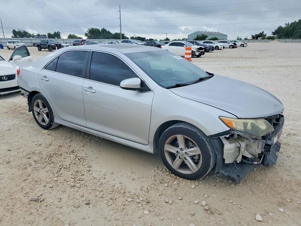 2013 TOYOTA CAMRY