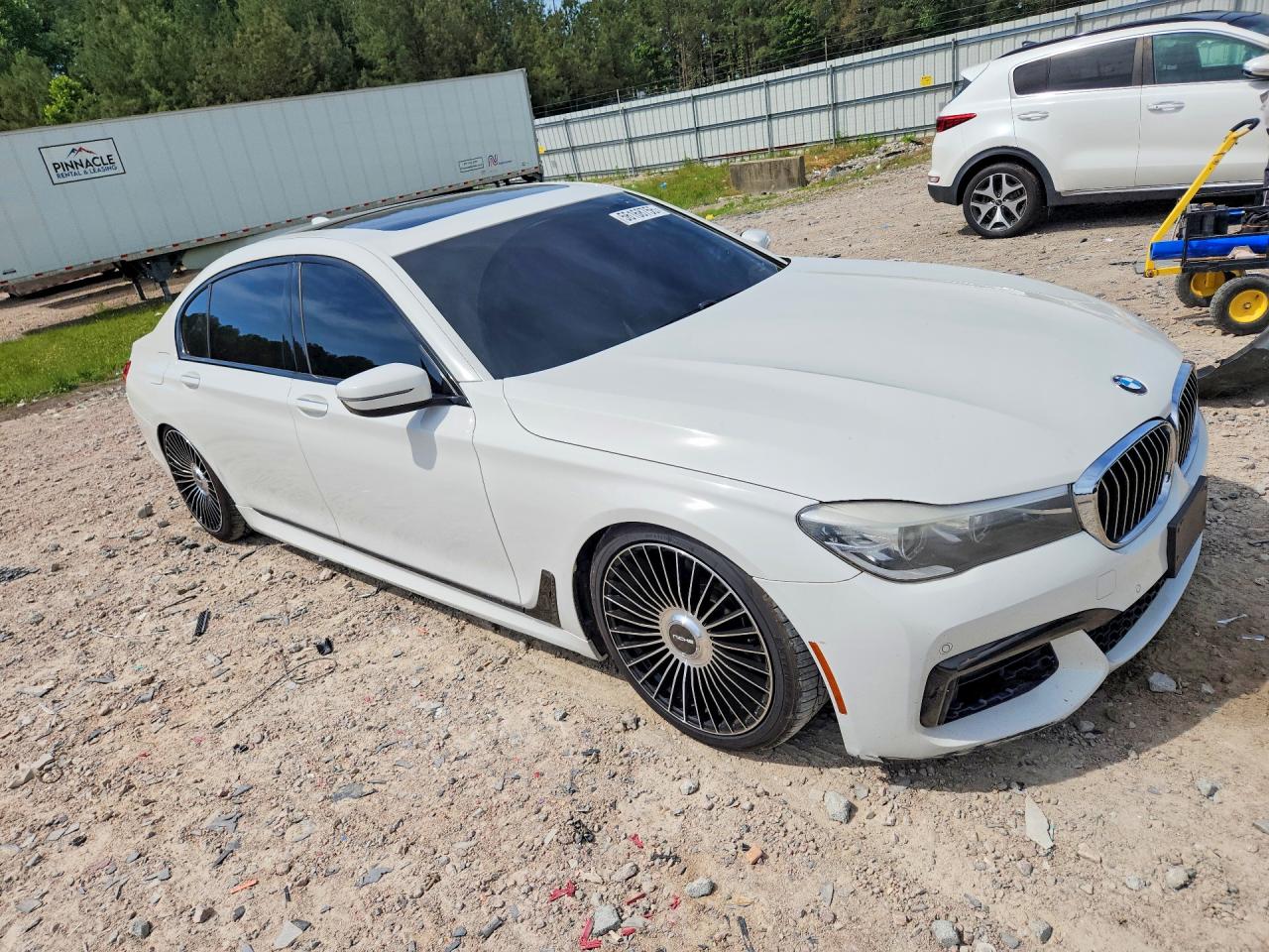 2016 BMW 740