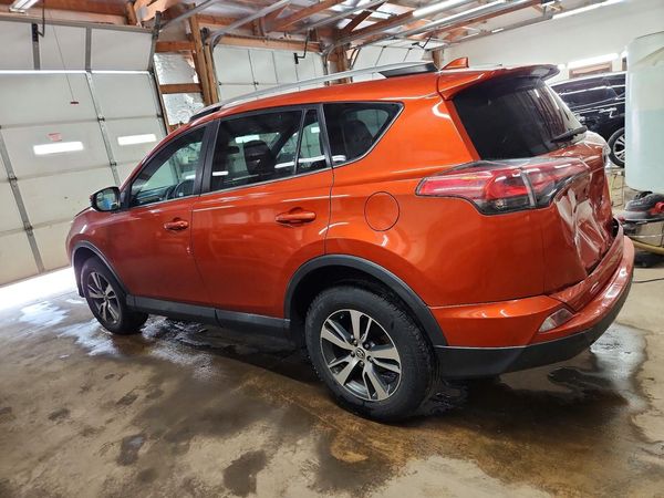 2016 TOYOTA RAV4 XLE (M Grade)