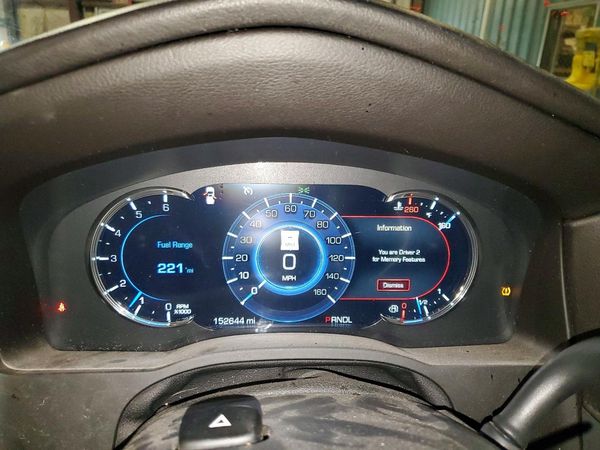 2017 CADILLAC ESCALADE ESV Luxury