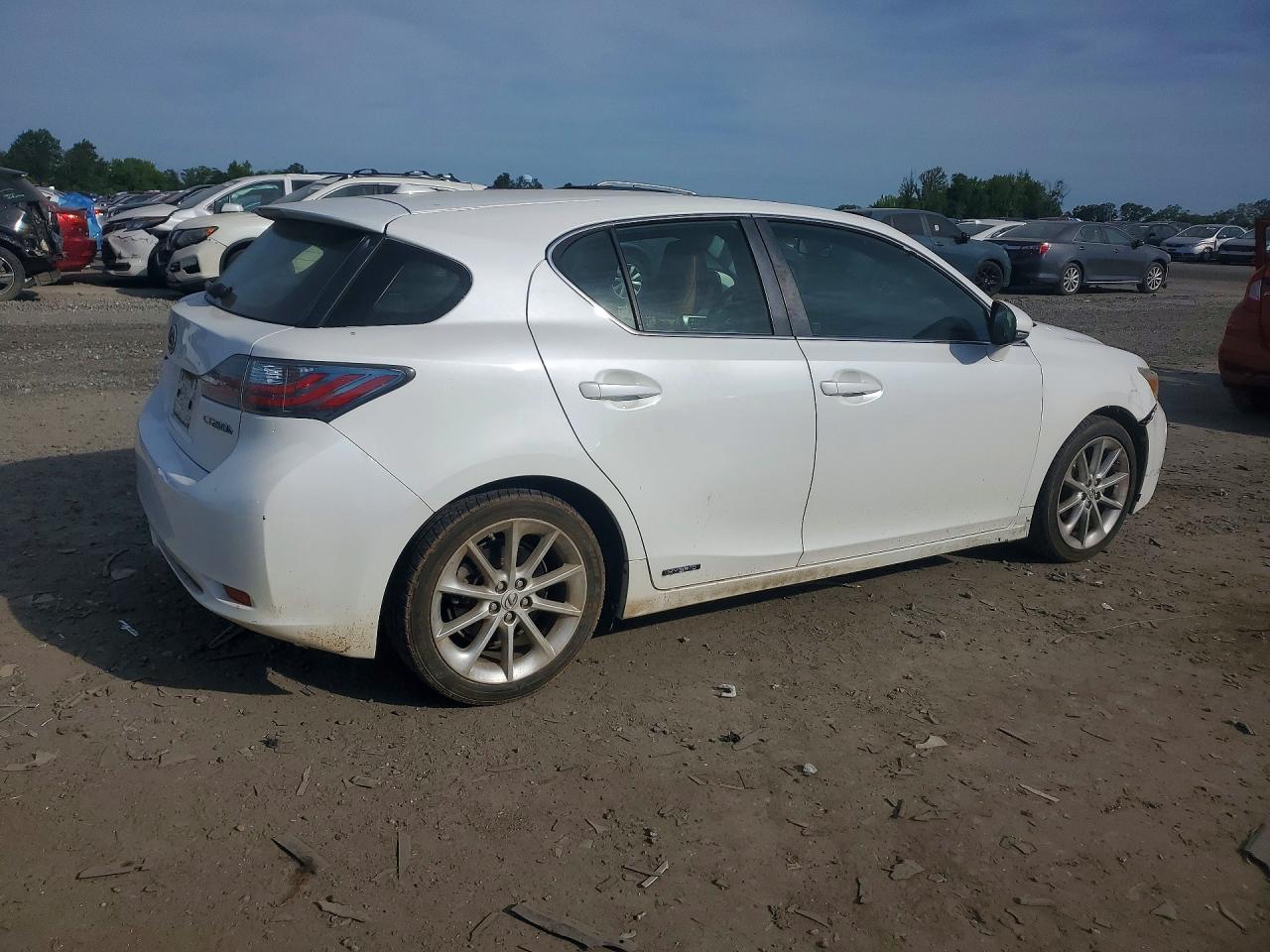 2013 LEXUS CT 200h