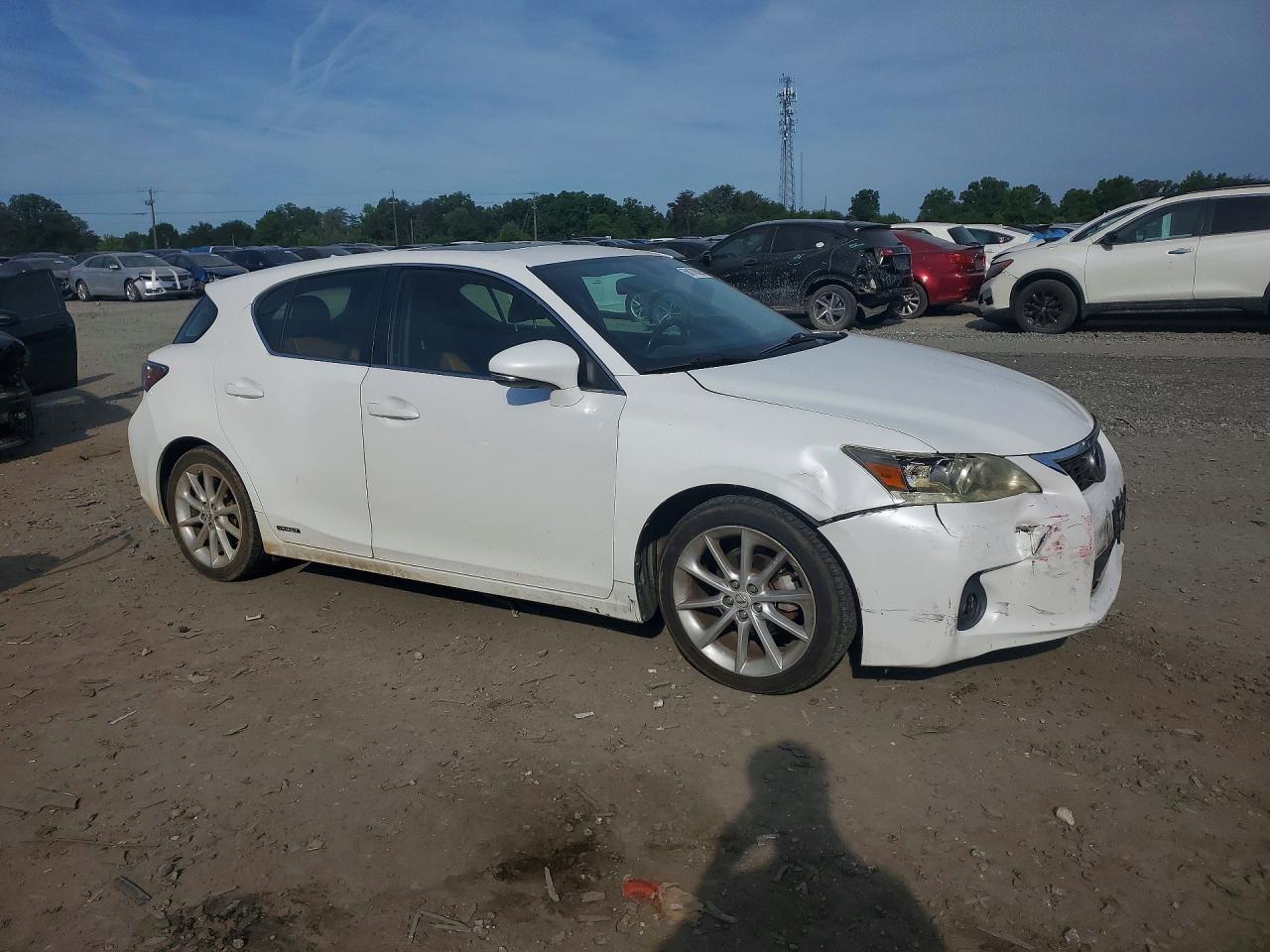 2013 LEXUS CT 200h