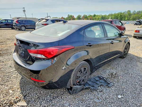 2016 HYUNDAI ELANTRA