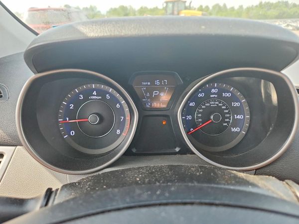 2016 HYUNDAI ELANTRA