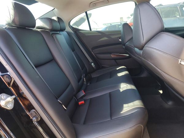 2016 ACURA TLX Base