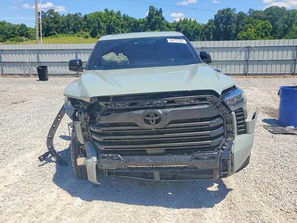 2025 TOYOTA TUNDRA