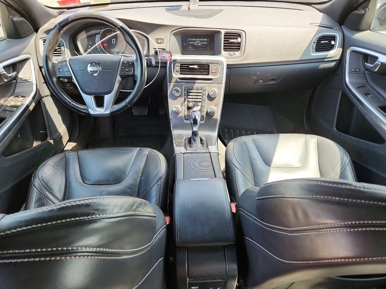2015 VOLVO S60 Platinum (non R design)
