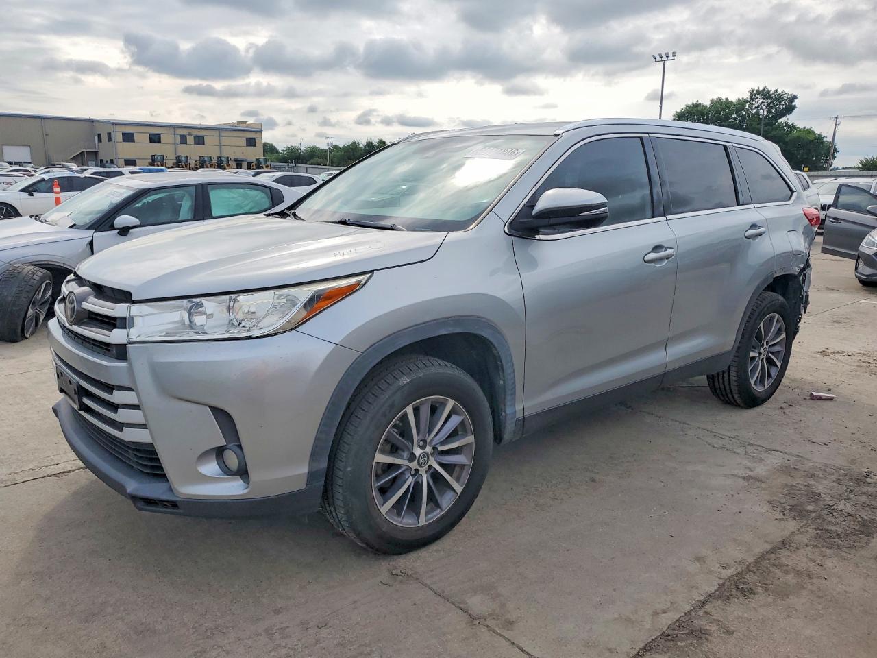 2019 TOYOTA HIGHLANDER SE/XLE