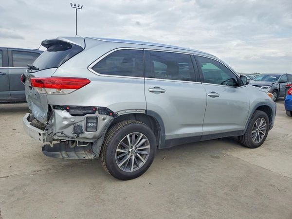 2019 TOYOTA HIGHLANDER SE/XLE