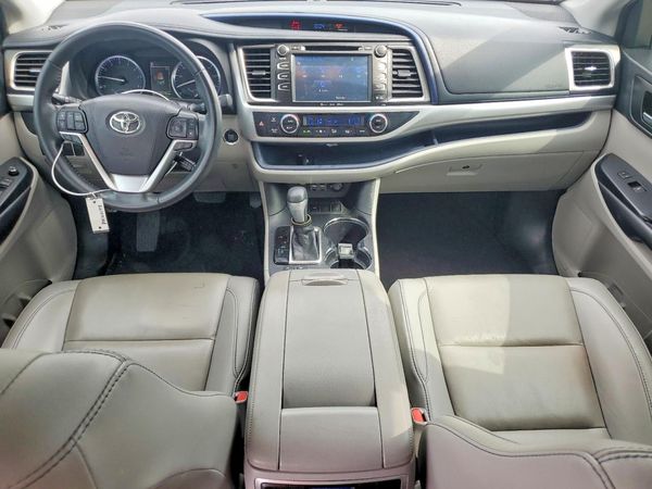 2019 TOYOTA HIGHLANDER SE/XLE