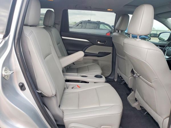 2019 TOYOTA HIGHLANDER SE/XLE