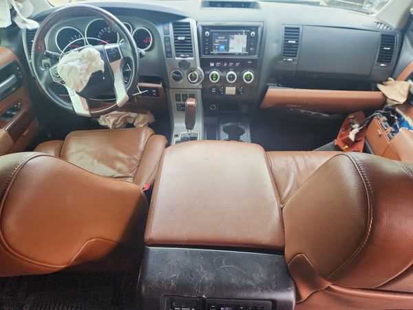 2017 TOYOTA SEQUOIA Platinum Grade