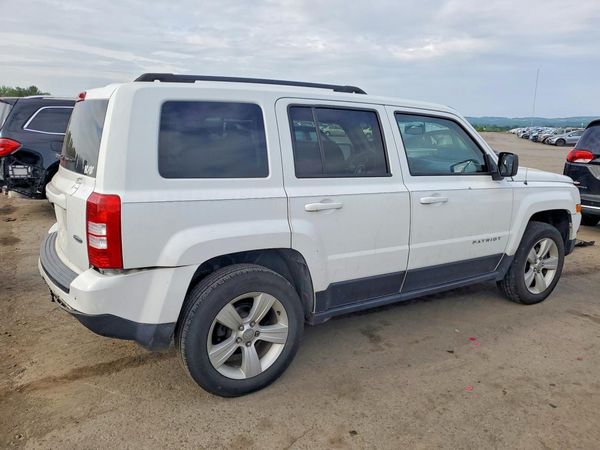 2016 JEEP PATRIOT Latitude