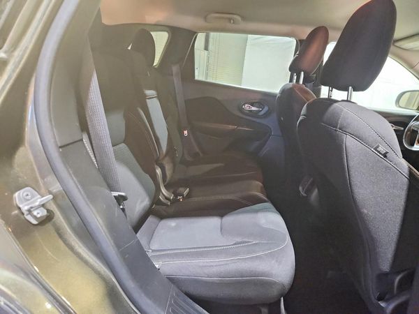 2015 JEEP CHEROKEE LATITUDE FWD