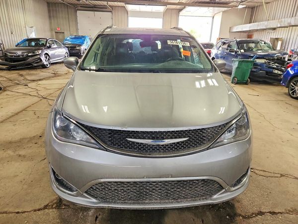 2017 CHRYSLER PACIFICA Touring L — DIRF