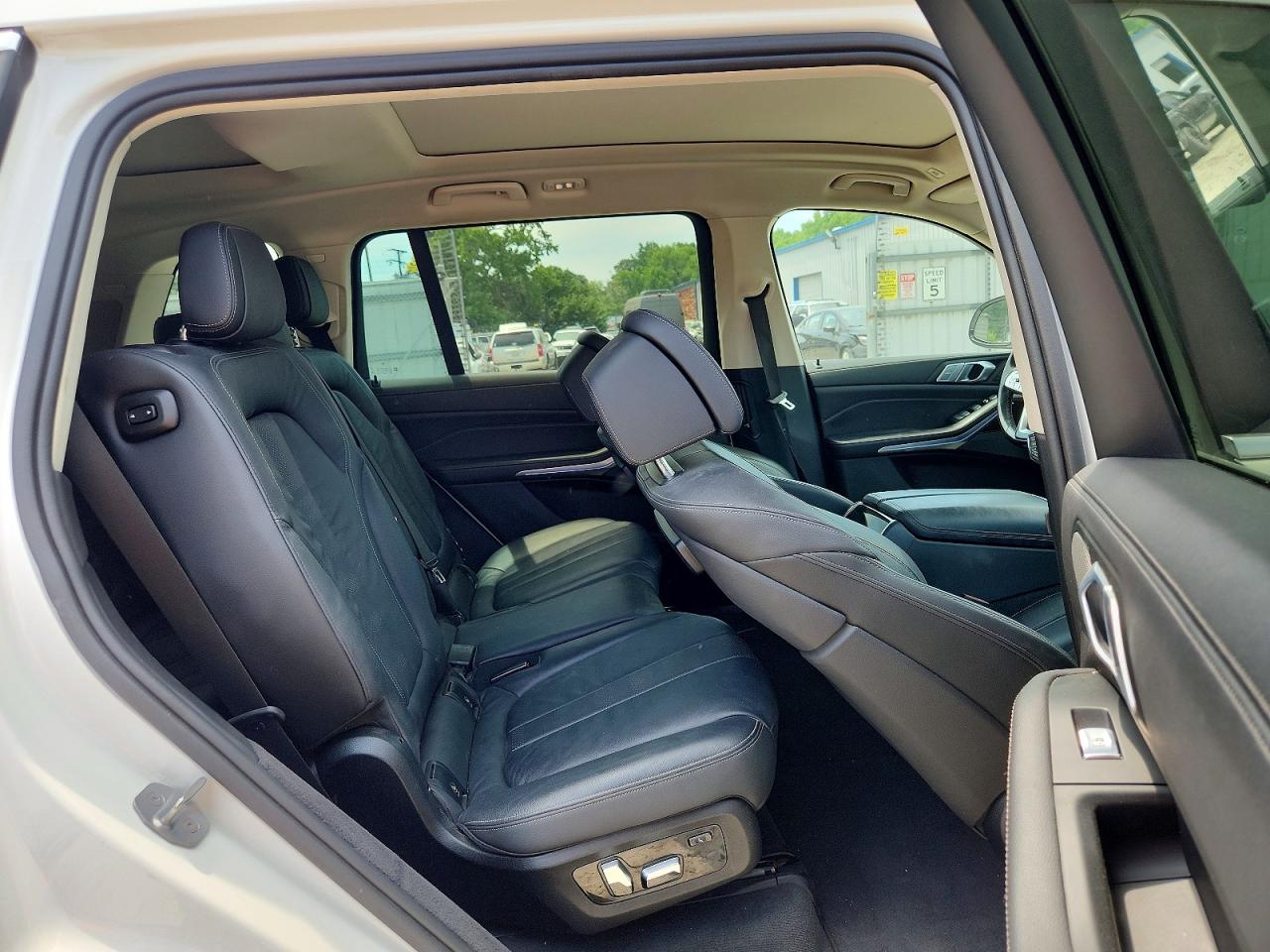 2019 BMW X7 xDrive50i