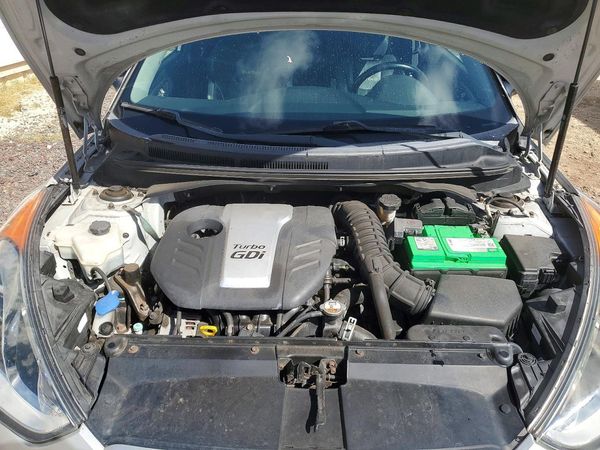 2015 HYUNDAI VELOSTER GLS(Middle)