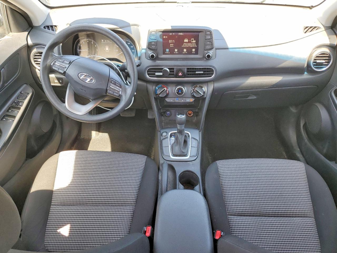 2021 HYUNDAI KONA SE