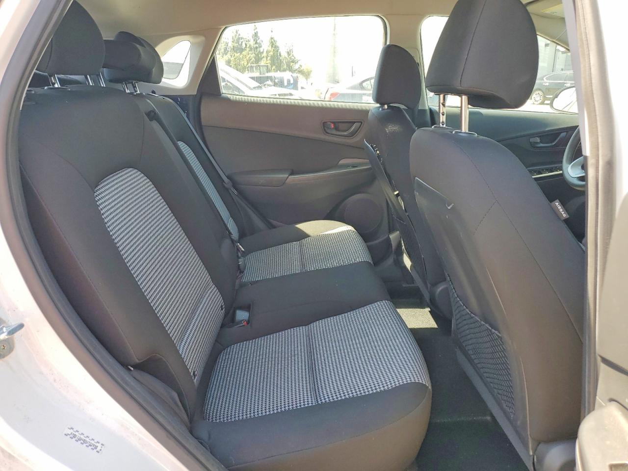 2021 HYUNDAI KONA SE