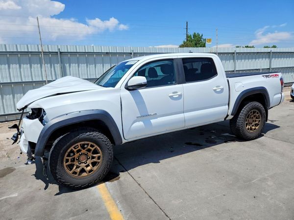2020 TOYOTA TACOMA SR5