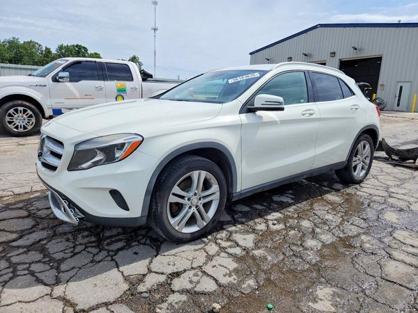 2015 MERCEDES-BENZ GLA GLA250
