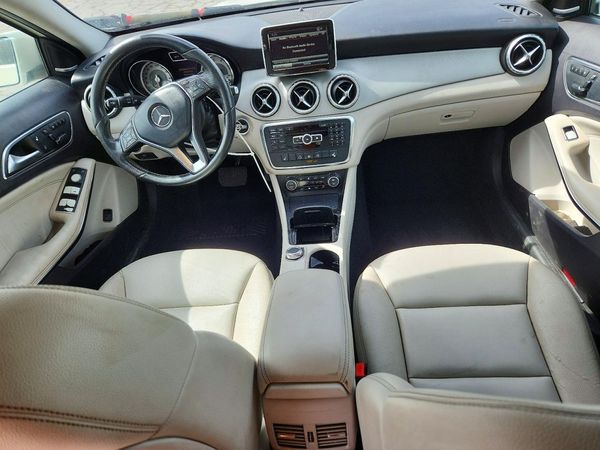 2015 MERCEDES-BENZ GLA GLA250