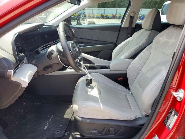 2023 HYUNDAI ELANTRA
