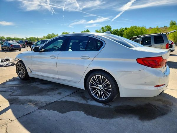 2019 BMW 530