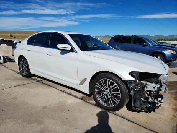 2019 BMW 530