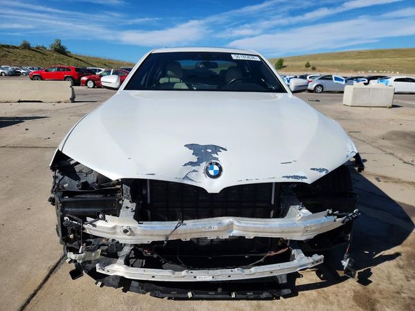 2019 BMW 530