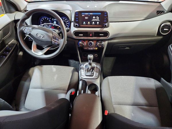 2020 HYUNDAI KONA SE