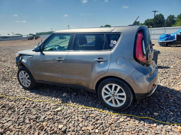 2018 KIA SOUL