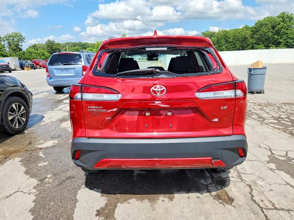 2024 TOYOTA COROLLA CROSS LE