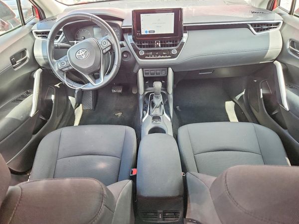 2024 TOYOTA COROLLA CROSS LE