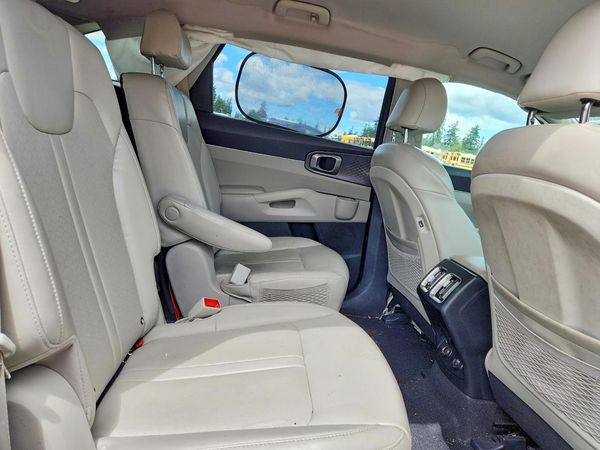 2023 KIA SORENTO