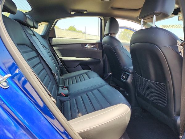 2024 KIA FORTE GT Line
