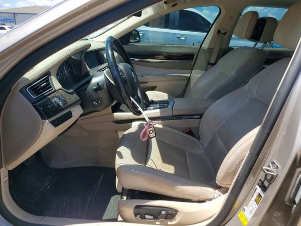 2013 BMW 740