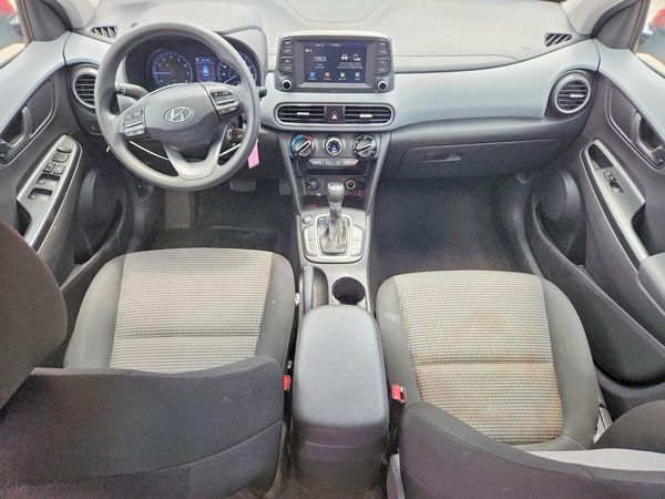 2020 HYUNDAI KONA SE